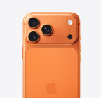 iPhone 17 Pro, pohled zezadu, kosmicky oranžová barva, modul s profesionální Fusion fotosoustavou nahoře